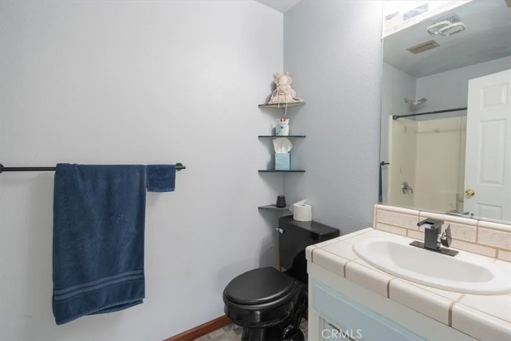120 S 7th Street, Shandon, California 93461 home-pic-6