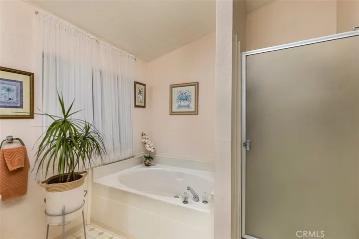 Primary bath with separate Tub & shower