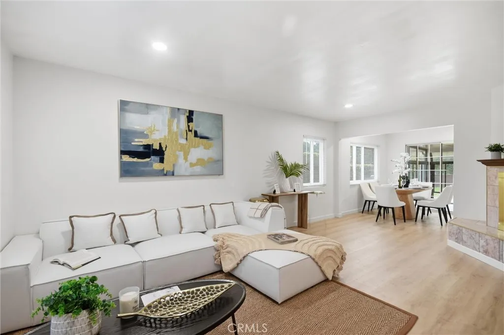 728 Richbrook, Claremont, California 91711 home-pic-8