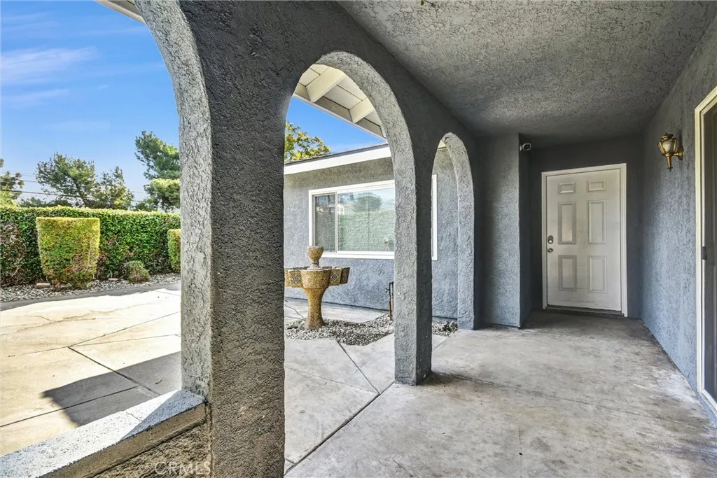 728 Richbrook, Claremont, California 91711 home-pic-7