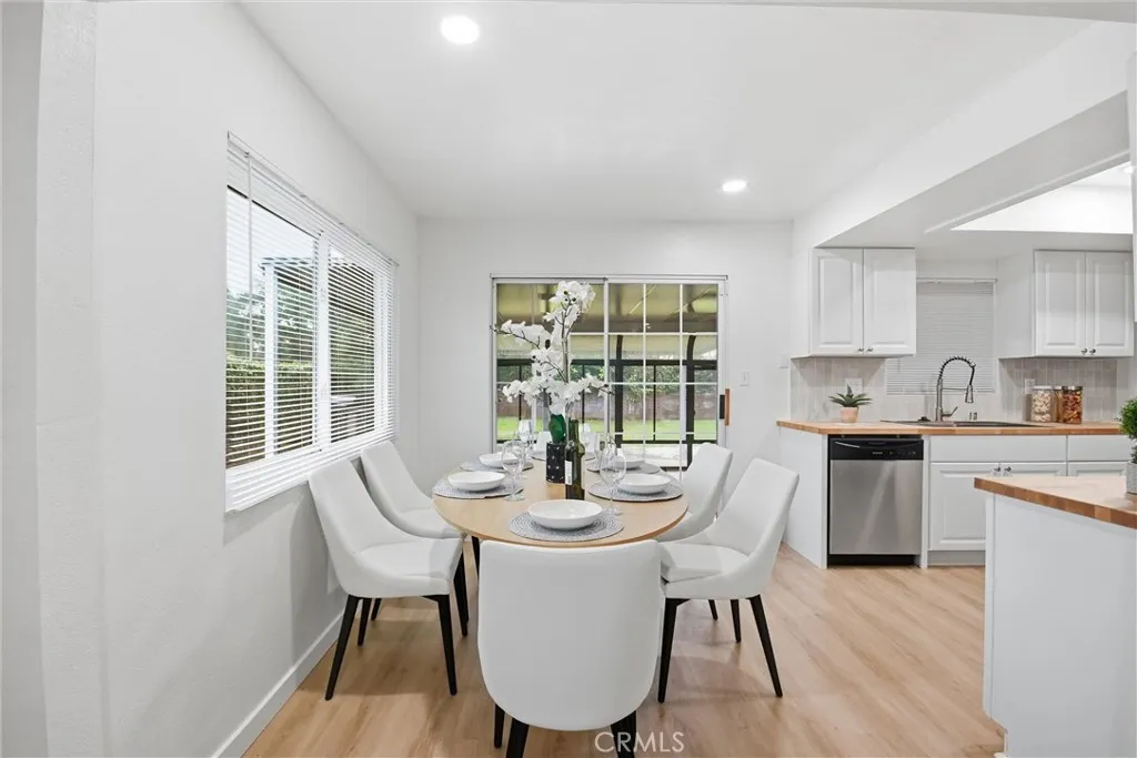 728 Richbrook, Claremont, California 91711 home-pic-12