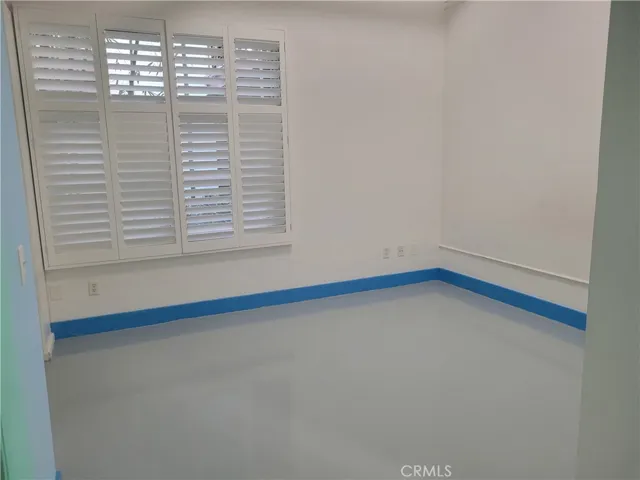 Spacious bedroom