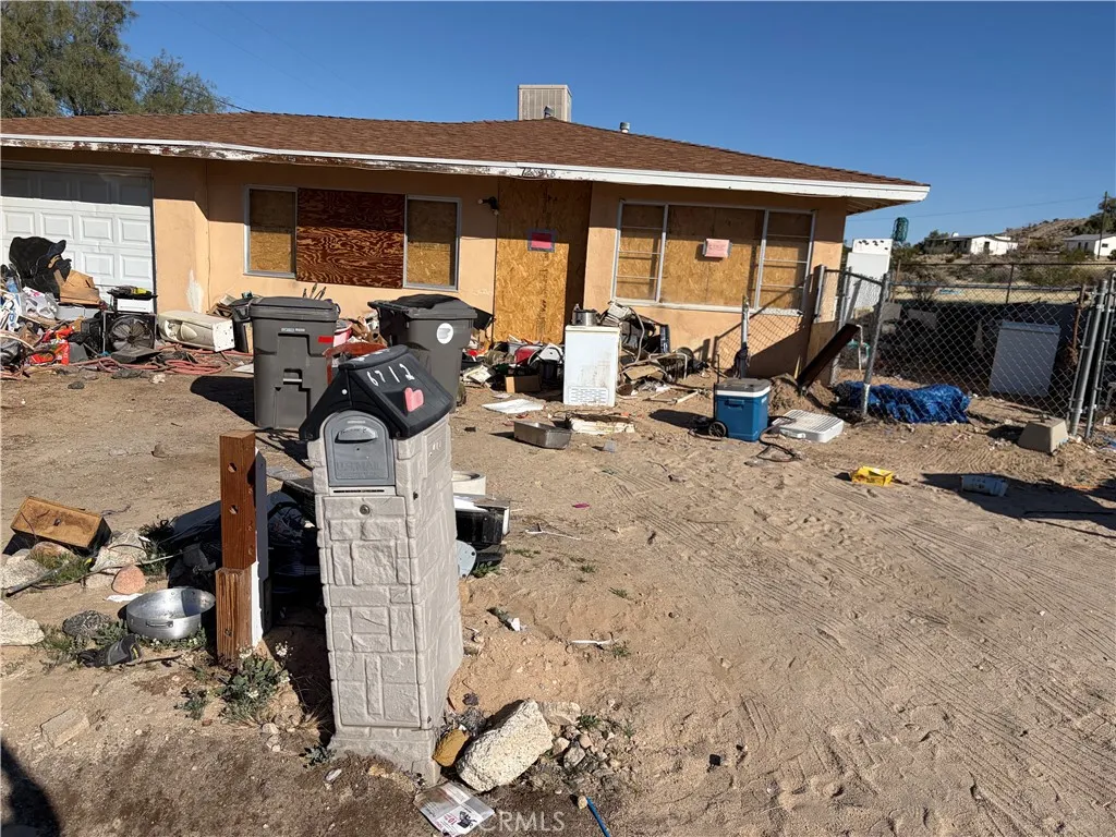 72898 Old Dale Road, 29 Palms, California 92277 home-pic-3