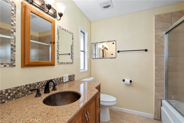 Main bedroom/Bath

