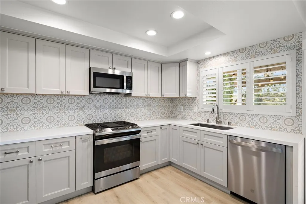 28142 Via Bonalde, Mission Viejo, California 92692 home-pic-3