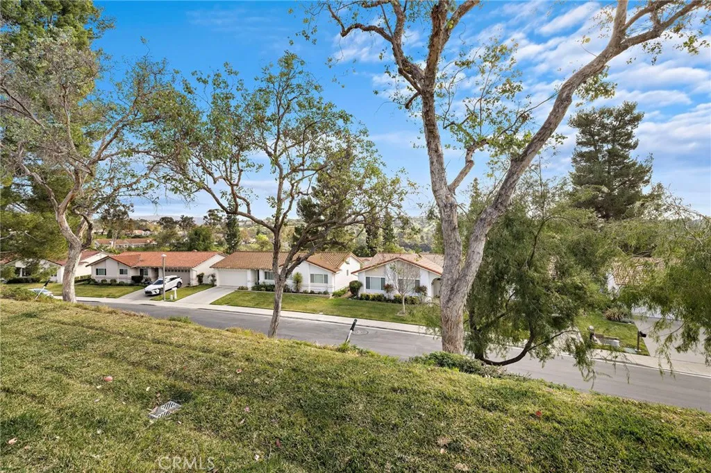 28142 Via Bonalde, Mission Viejo, California 92692 home-pic-17