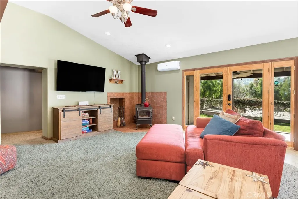 30260 San Timoteo Canyon, Redlands, California 92373 home-pic-14