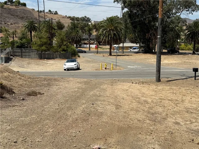 0 Illinois, Lake Elsinore, California 92530