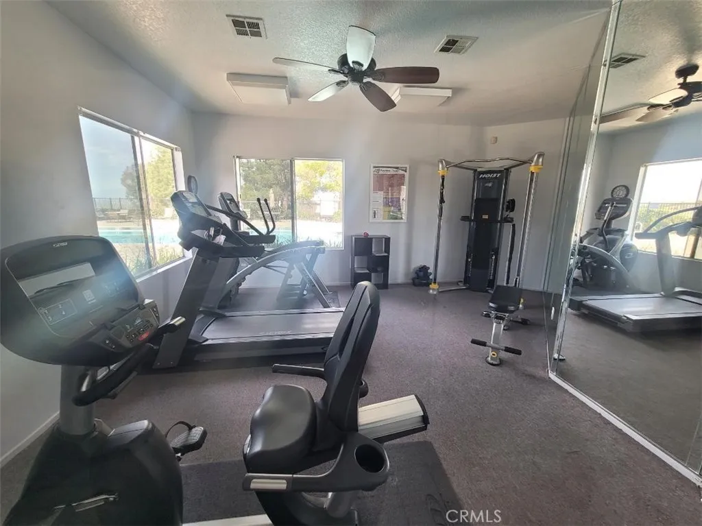 2588 Avd Del, Corona, California 92882 home-pic-9