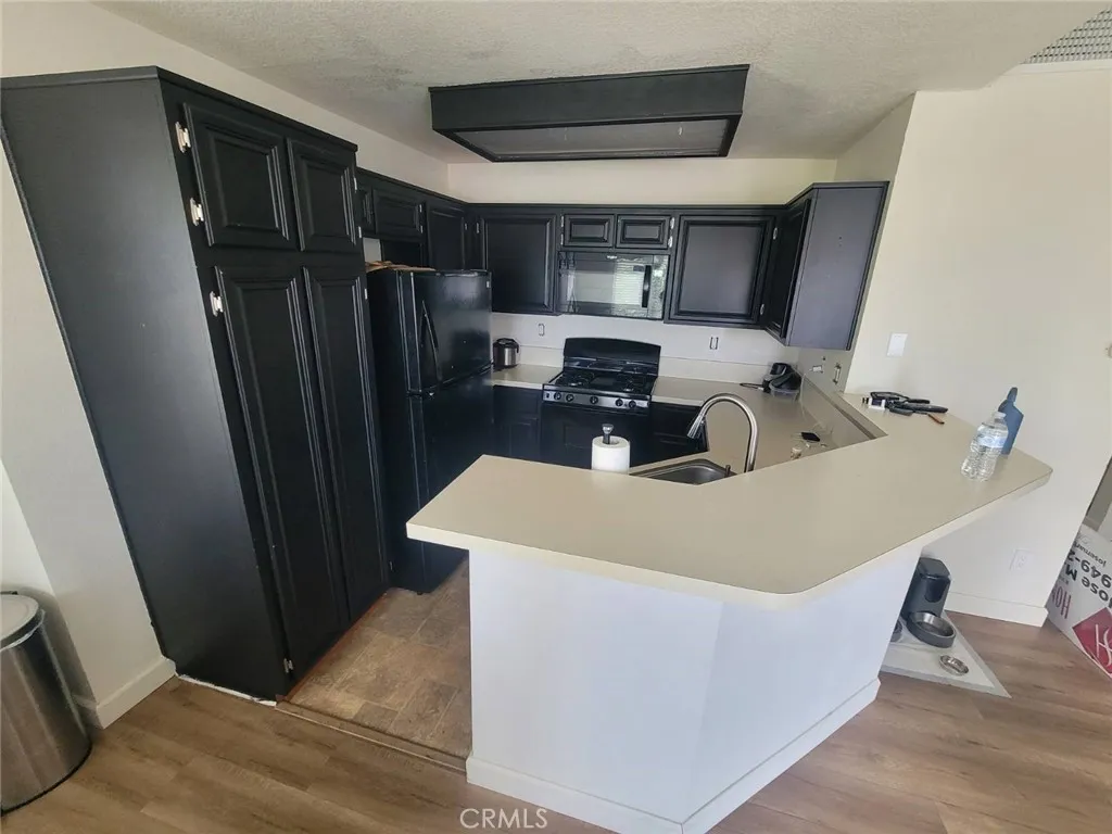 2588 Avd Del, Corona, California 92882 home-pic-4