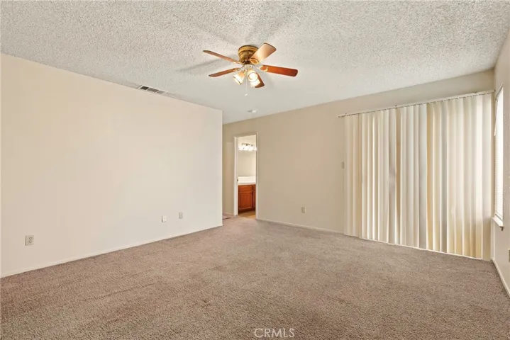 2204 Kelso Peak, Bakersfield, California 93304