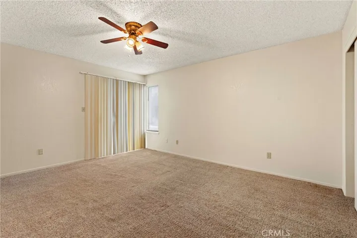 2204 Kelso Peak, Bakersfield, California 93304