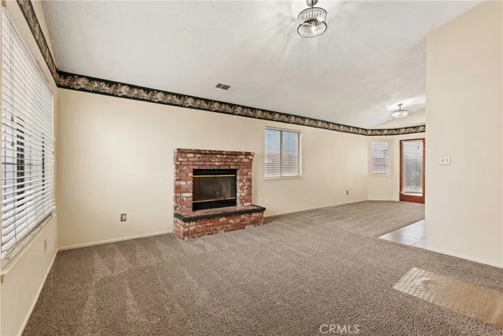 2204 Kelso Peak, Bakersfield, California 93304