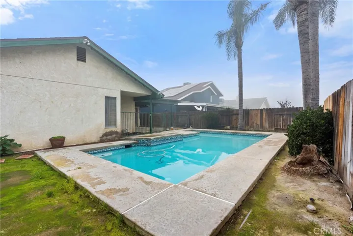 2204 Kelso Peak, Bakersfield, California 93304