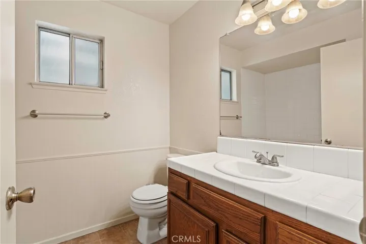 2204 Kelso Peak, Bakersfield, California 93304