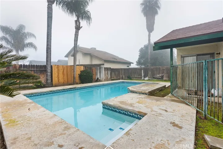 2204 Kelso Peak, Bakersfield, California 93304
