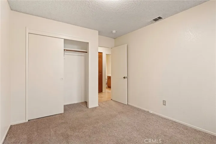 2204 Kelso Peak, Bakersfield, California 93304