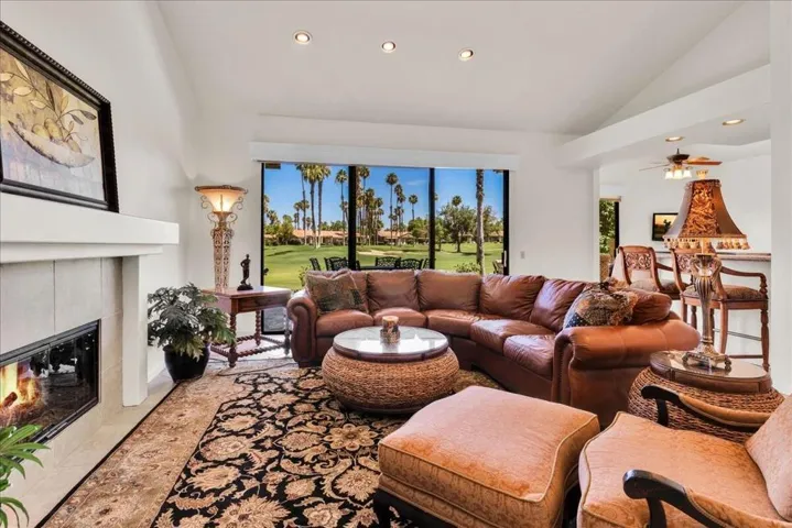 38640 Nasturtium - Great Rm Living Rm