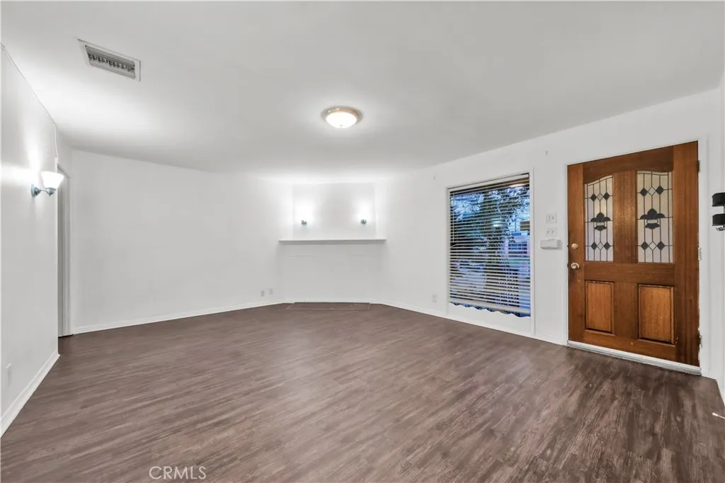 14357 Herron Street, Sylmar, California 91342 home-pic-8