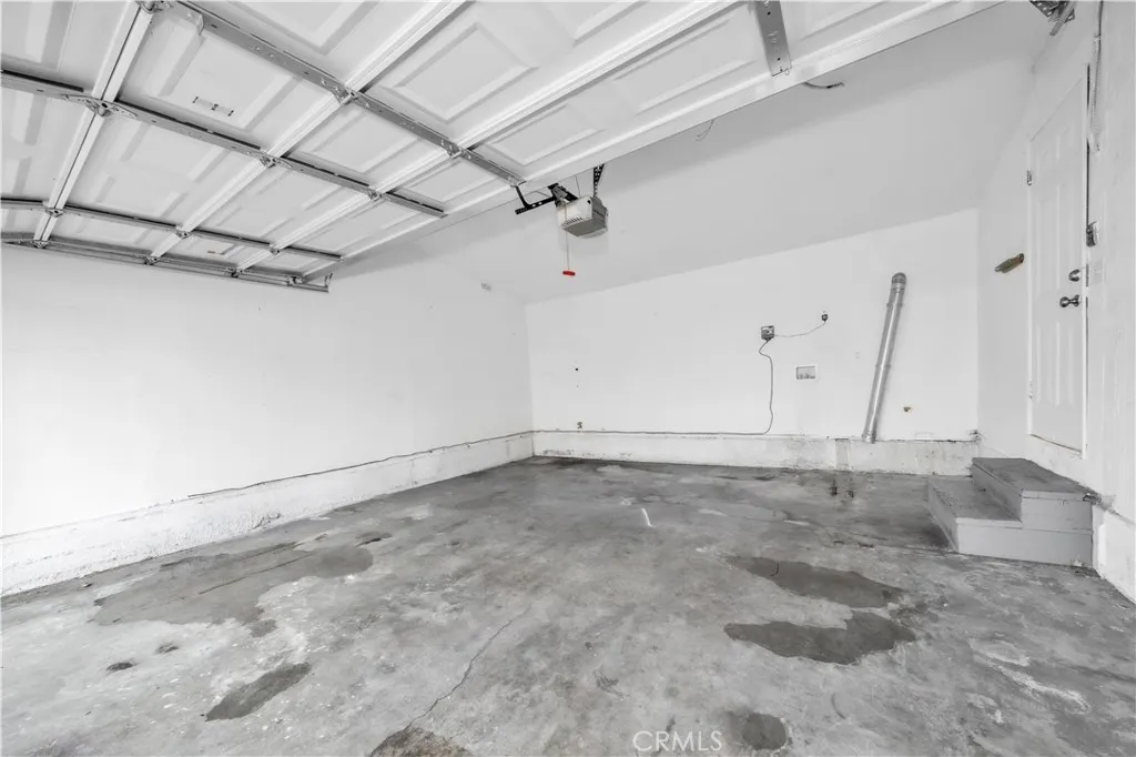 14357 Herron Street, Sylmar, California 91342 home-pic-27