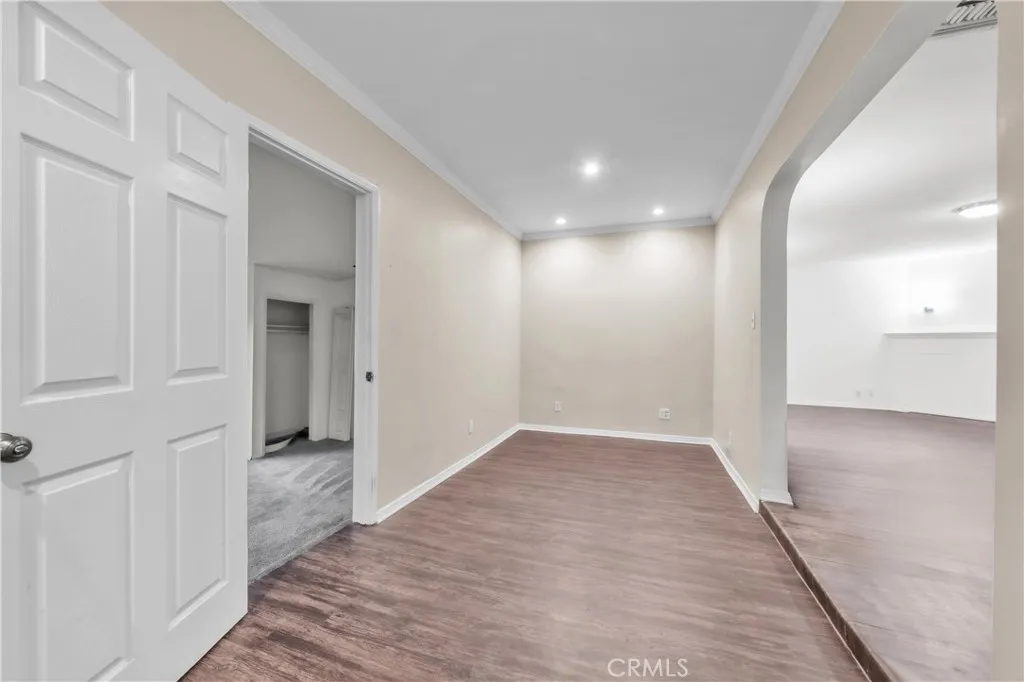 14357 Herron Street, Sylmar, California 91342 home-pic-11