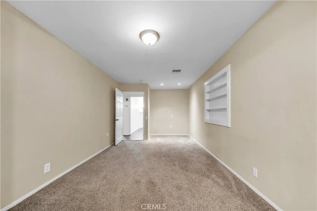 14357 Herron Street, Sylmar, California 91342 home-pic-21