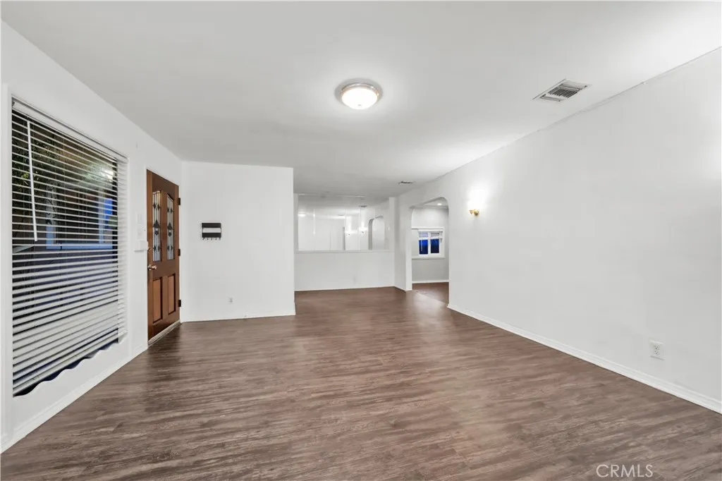 14357 Herron Street, Sylmar, California 91342 home-pic-10