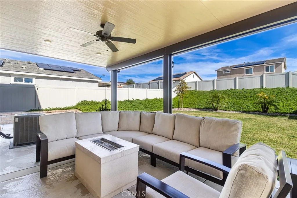 14216 Tuscany Place, Beaumont, California 92223 home-pic-25
