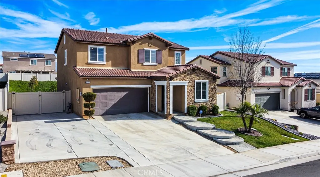 14216 Tuscany Place, Beaumont, California 92223 home-pic-3