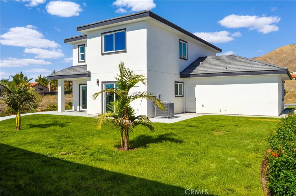 Lawn in between the two units