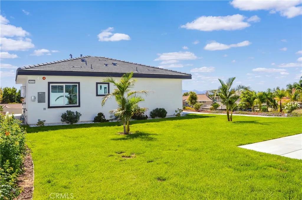Lawn in between the two units
