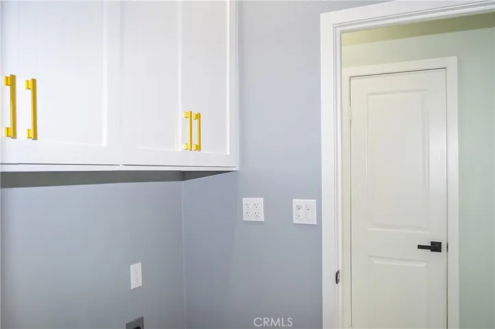 Unit 2 - Indoor Laundry