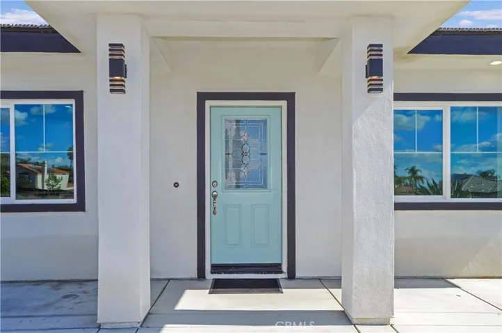Unit 2 - Covered Entry Porch