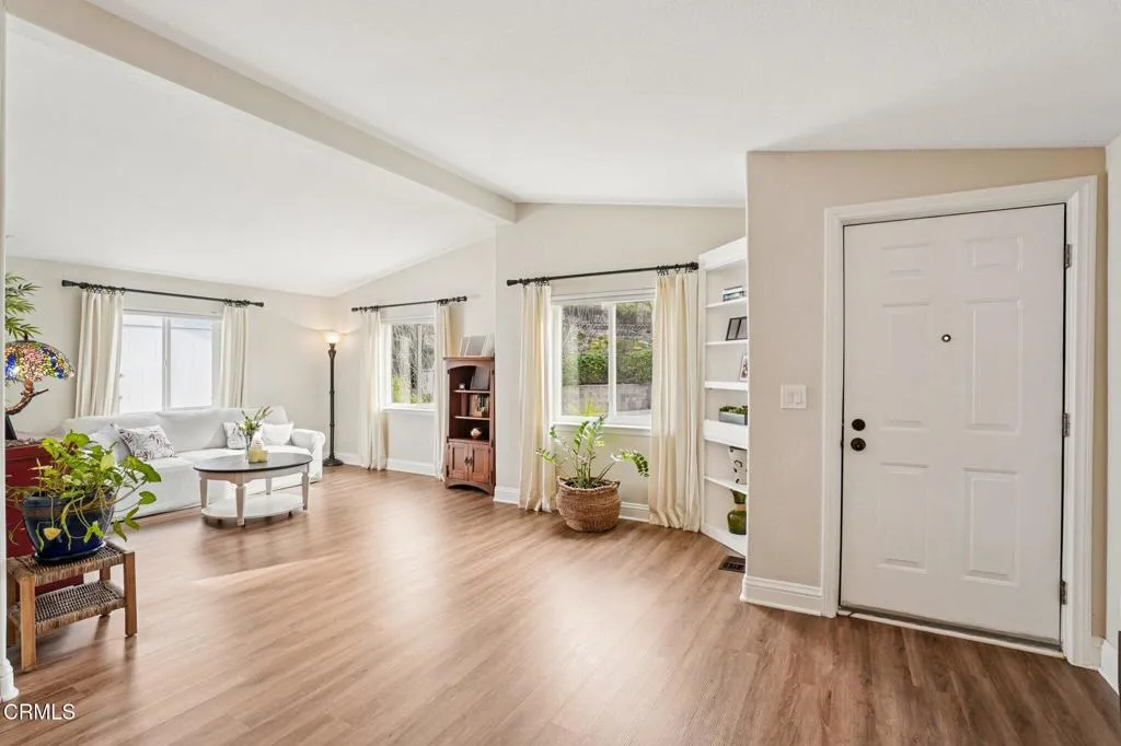 177 Little John Court, Westlake Village, California 91361 home-pic-4