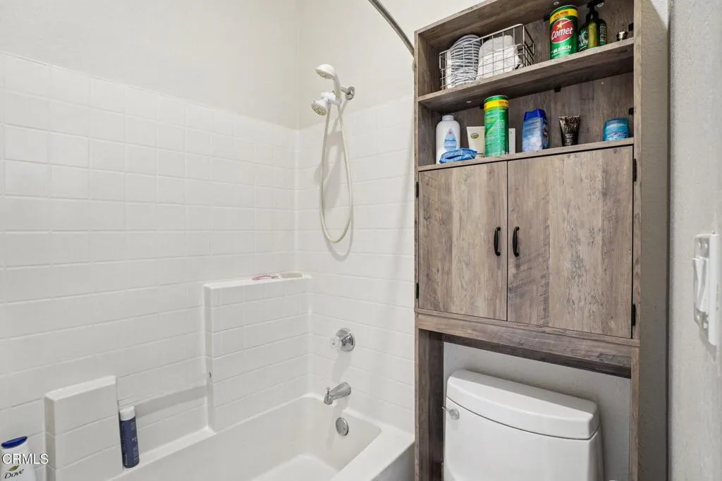 177 Little John Court, Westlake Village, California 91361 home-pic-20