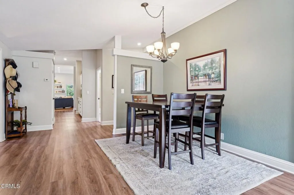 177 Little John Court, Westlake Village, California 91361 home-pic-9