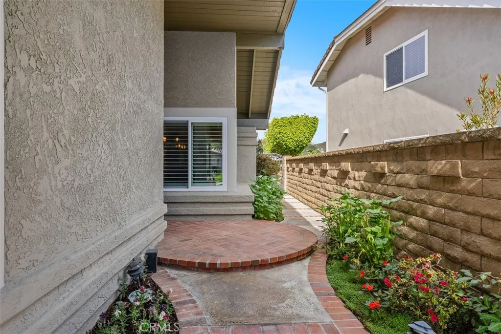 27221 Delemos, Mission Viejo, California 92692 home-pic-4