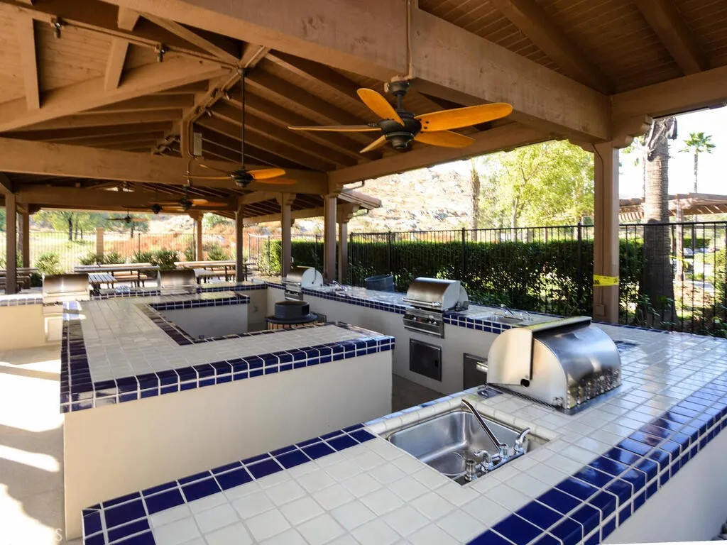 376 Bjorn Court, Hemet, California 92545 home-pic-25