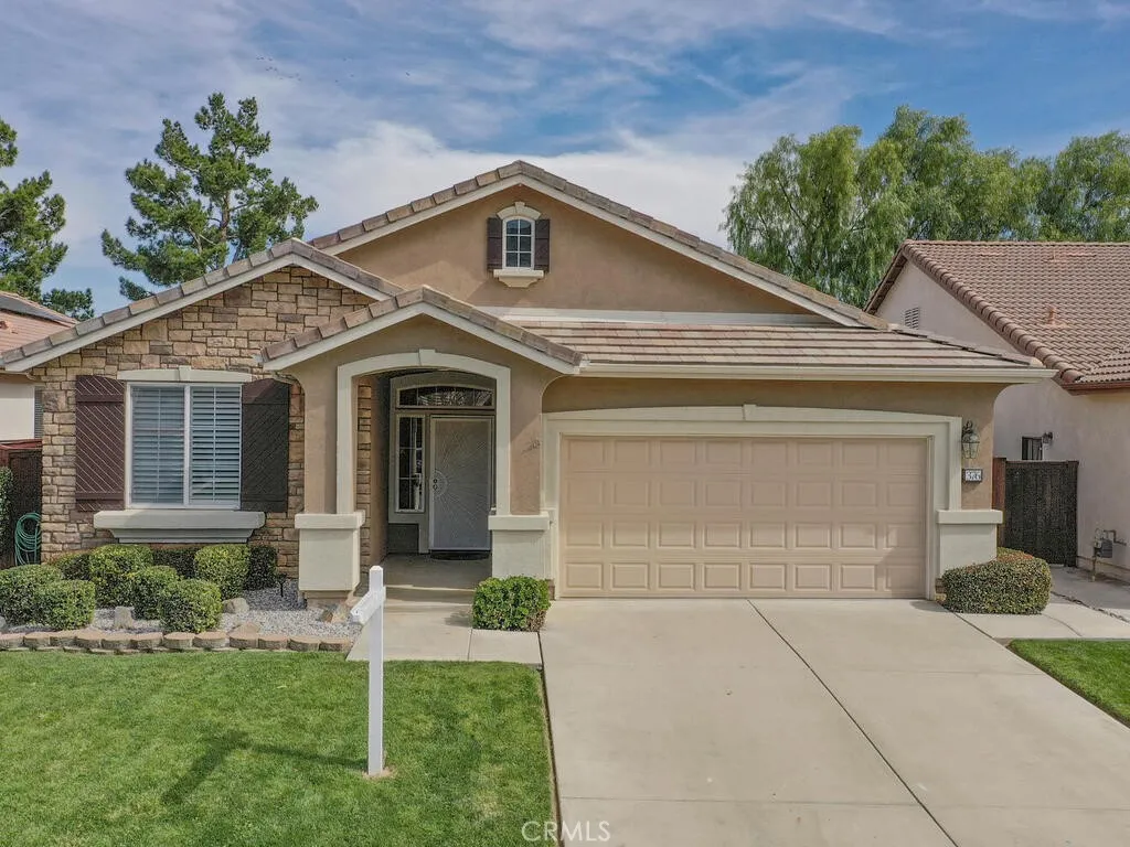 376 Bjorn Court, Hemet, California 92545 home-pic-2