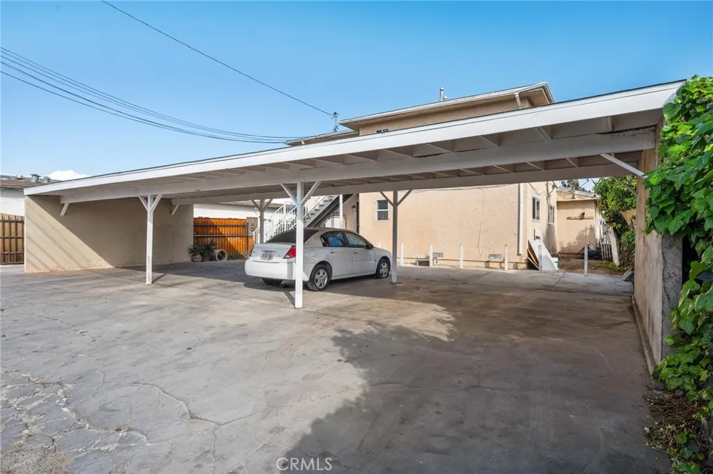 11825 S Vermont Ave, Los Angeles, California 90044 home-pic-17