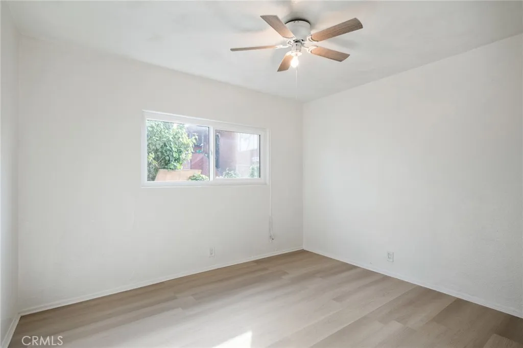 11825 S Vermont Ave, Los Angeles, California 90044 home-pic-13