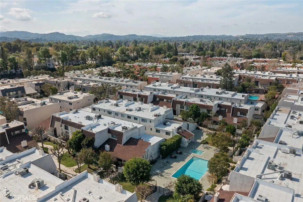6227 1/2 Randi, Woodland Hills, California 91367 home-pic-37