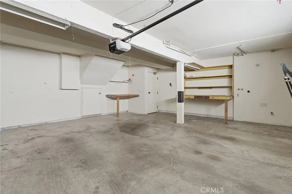 6227 1/2 Randi, Woodland Hills, California 91367 home-pic-29