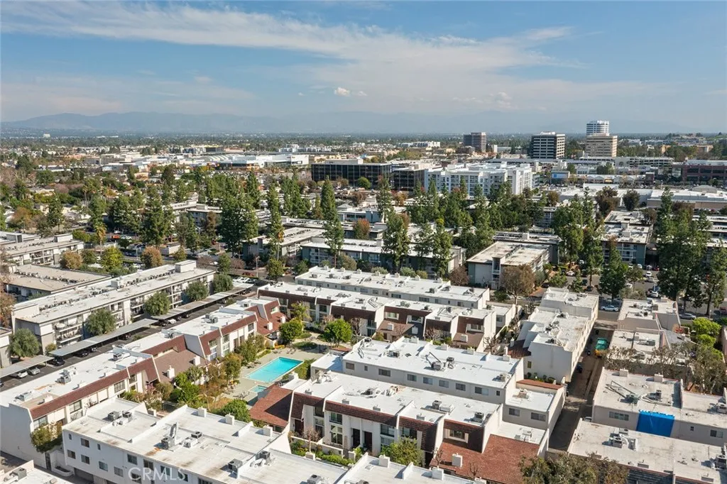 6227 1/2 Randi, Woodland Hills, California 91367 home-pic-39