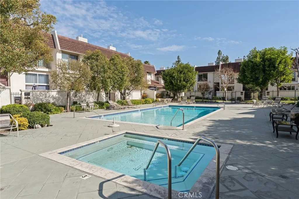6227 1/2 Randi, Woodland Hills, California 91367 home-pic-34