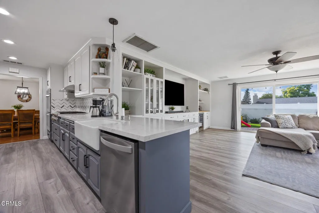 1457 S Burnaby Drive, Glendora, California 91740 home-pic-8