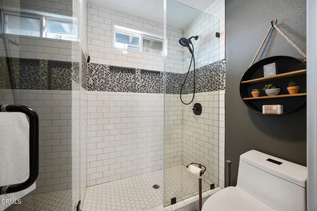 1457 S Burnaby Drive, Glendora, California 91740 home-pic-22