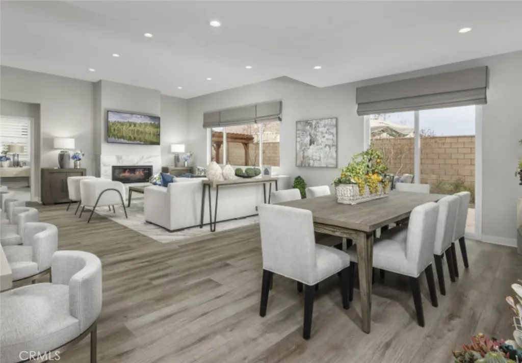 13869 Mesa View Drive, Victorville, California 92392 home-pic-3
