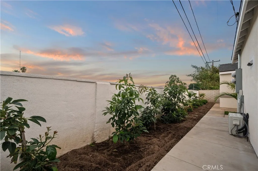 638 N Buttonwood, Anaheim, California 92805 home-pic-52