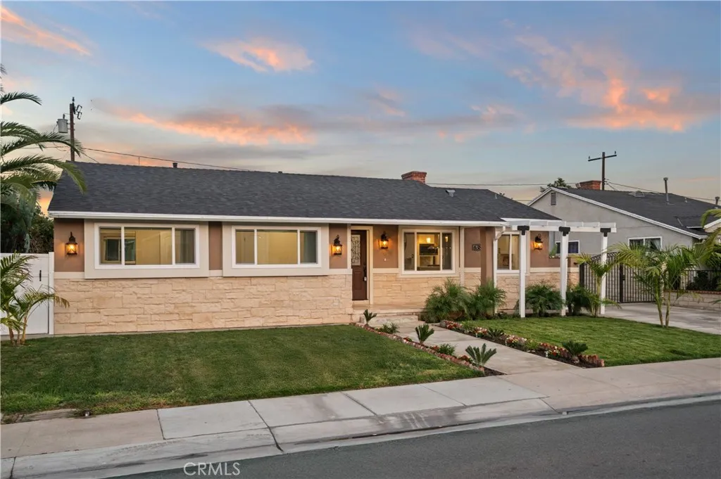 638 N Buttonwood, Anaheim, California 92805 home-pic-3